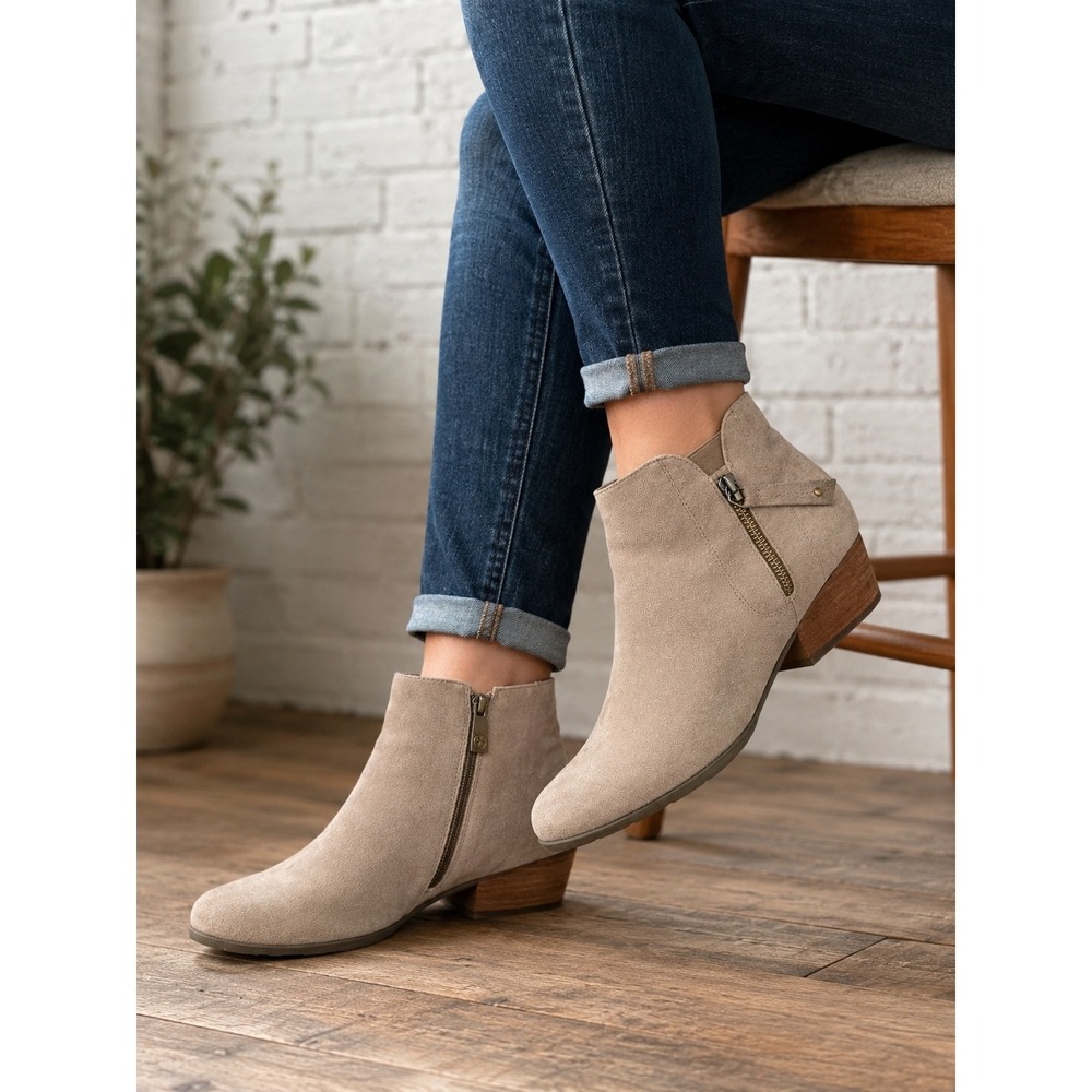 Blondo Waterproof Suede Ankle Booties Mushroom Taupe Womens 10M Zip Boot